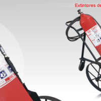 Extintor Rodante Tipo Robot de 150 libras  Tipo: Gas Carbónico CO2